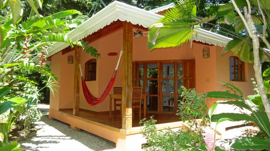 Hotel El Pequeno Gecko Verde Samara Exterior photo